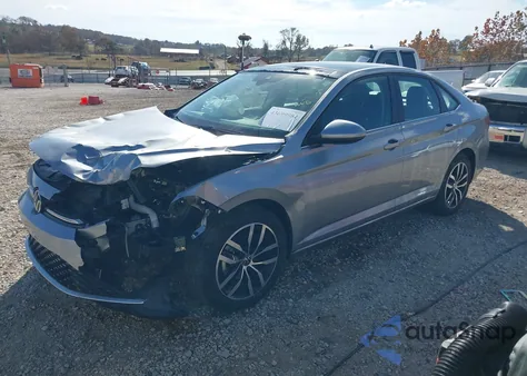 2025 Volkswagen Jetta 1.5T Se from USA, damaged, VIN 3VW7X7BUXSM014150